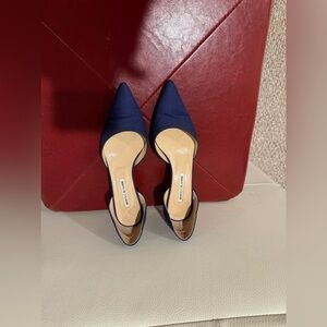 Gorgeous pair of Manallo  Blahnik shoes.